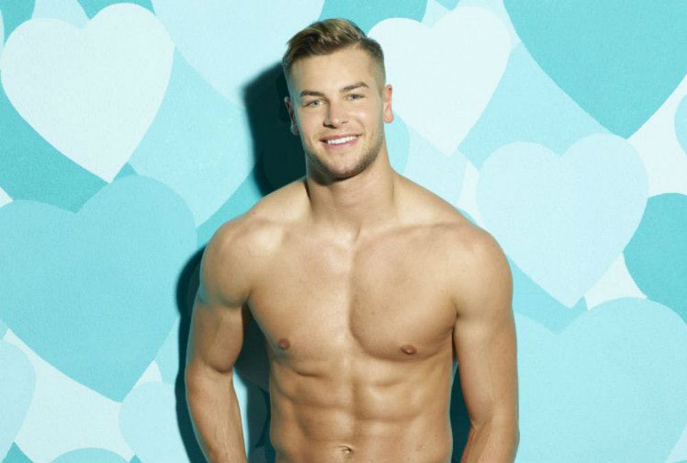Chris Hughes’ BASEBALL BAT PENIS sends Love Island girls and viewers