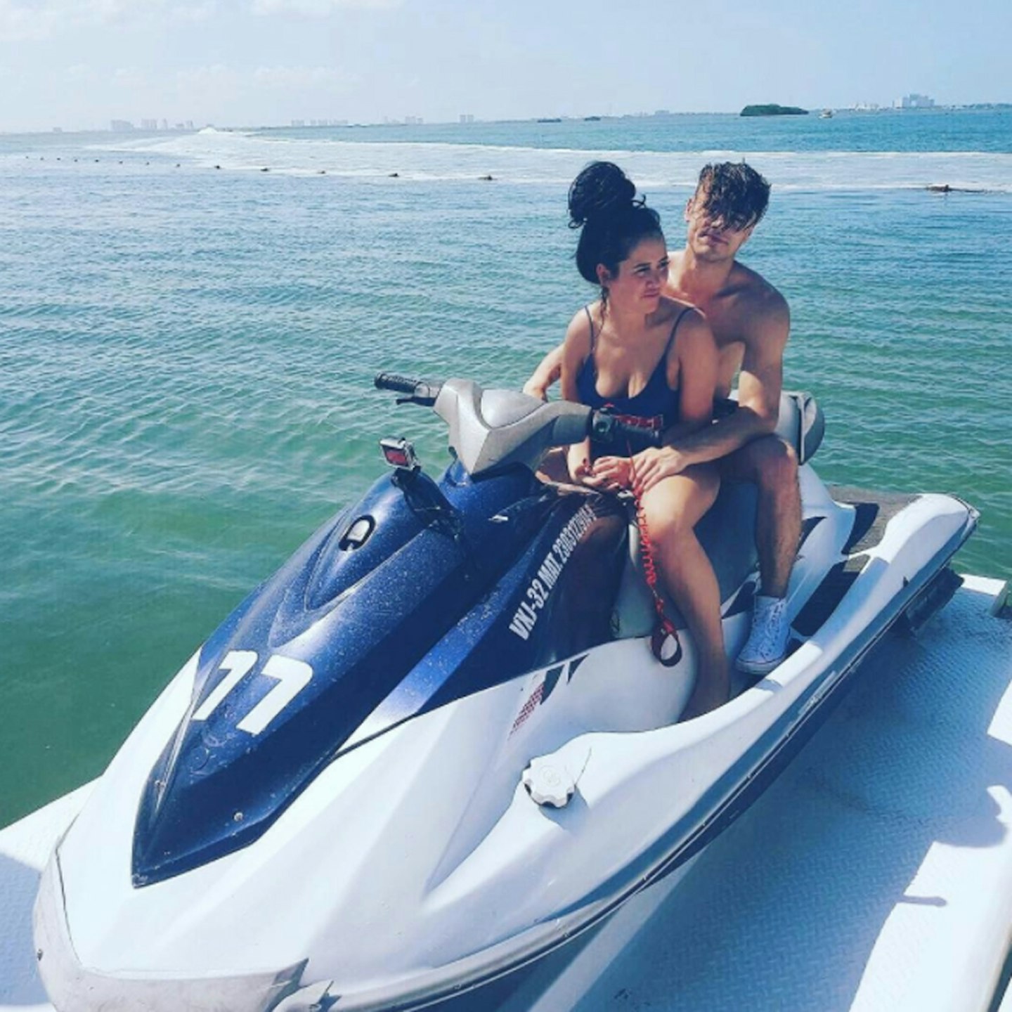 Casey Johnson and Marnie Simpson Single AF