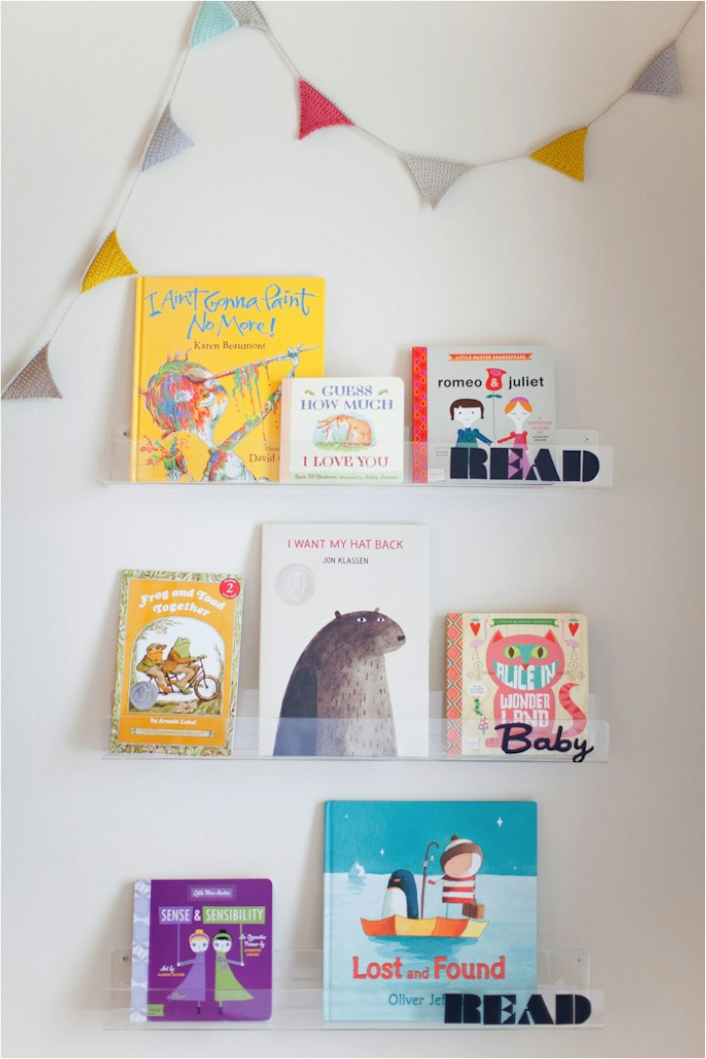 clear-shelves-books-baby-diy