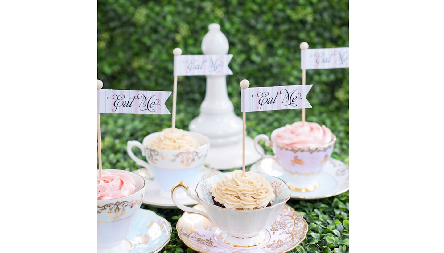 Alice In Wonderland wedding ideas