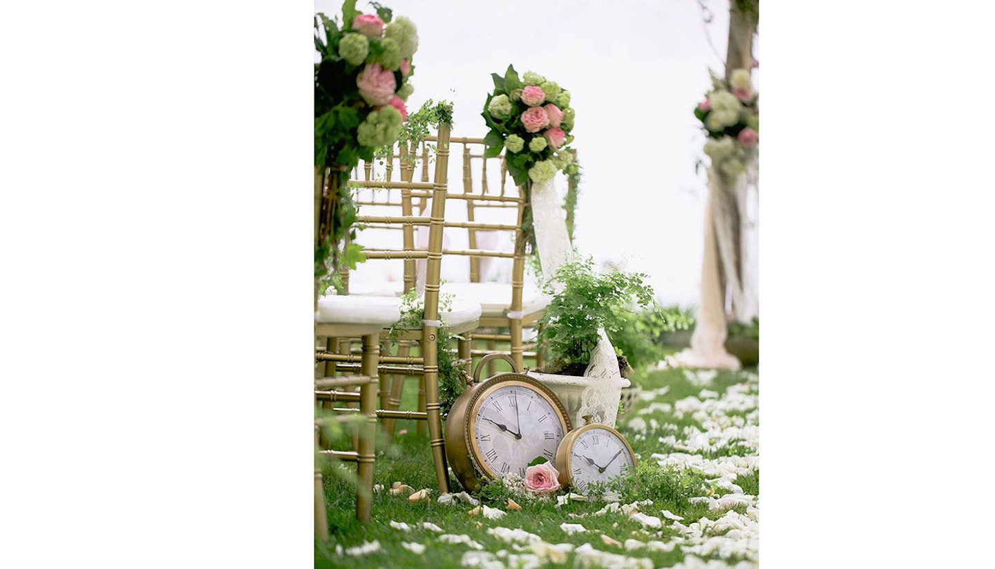 Alice In Wonderland wedding ideas