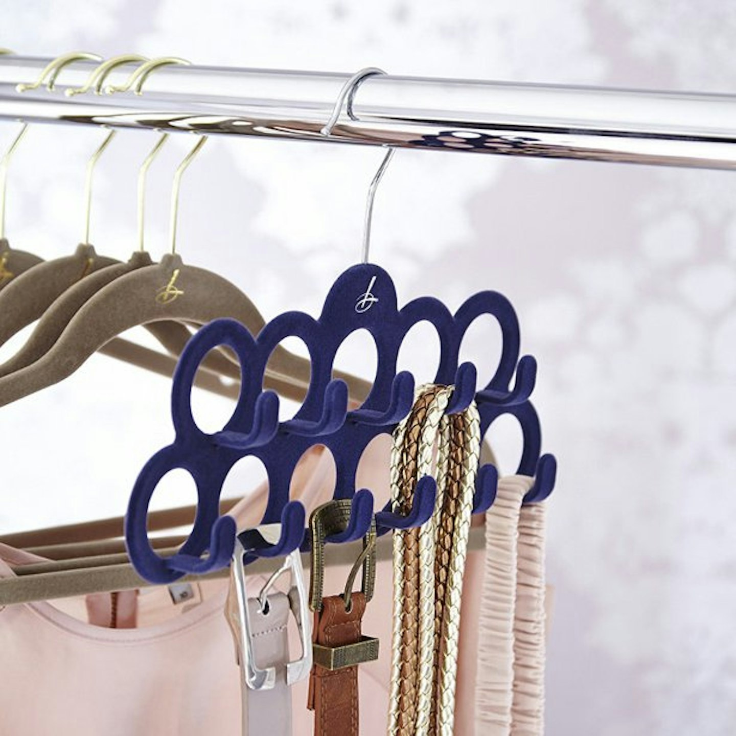 FSCS accessories hanger