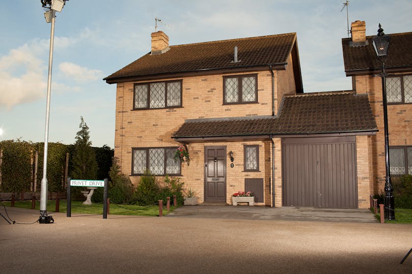 Harry Potter fans, you can now go INSIDE No. 4 Privet Drive! | Closer