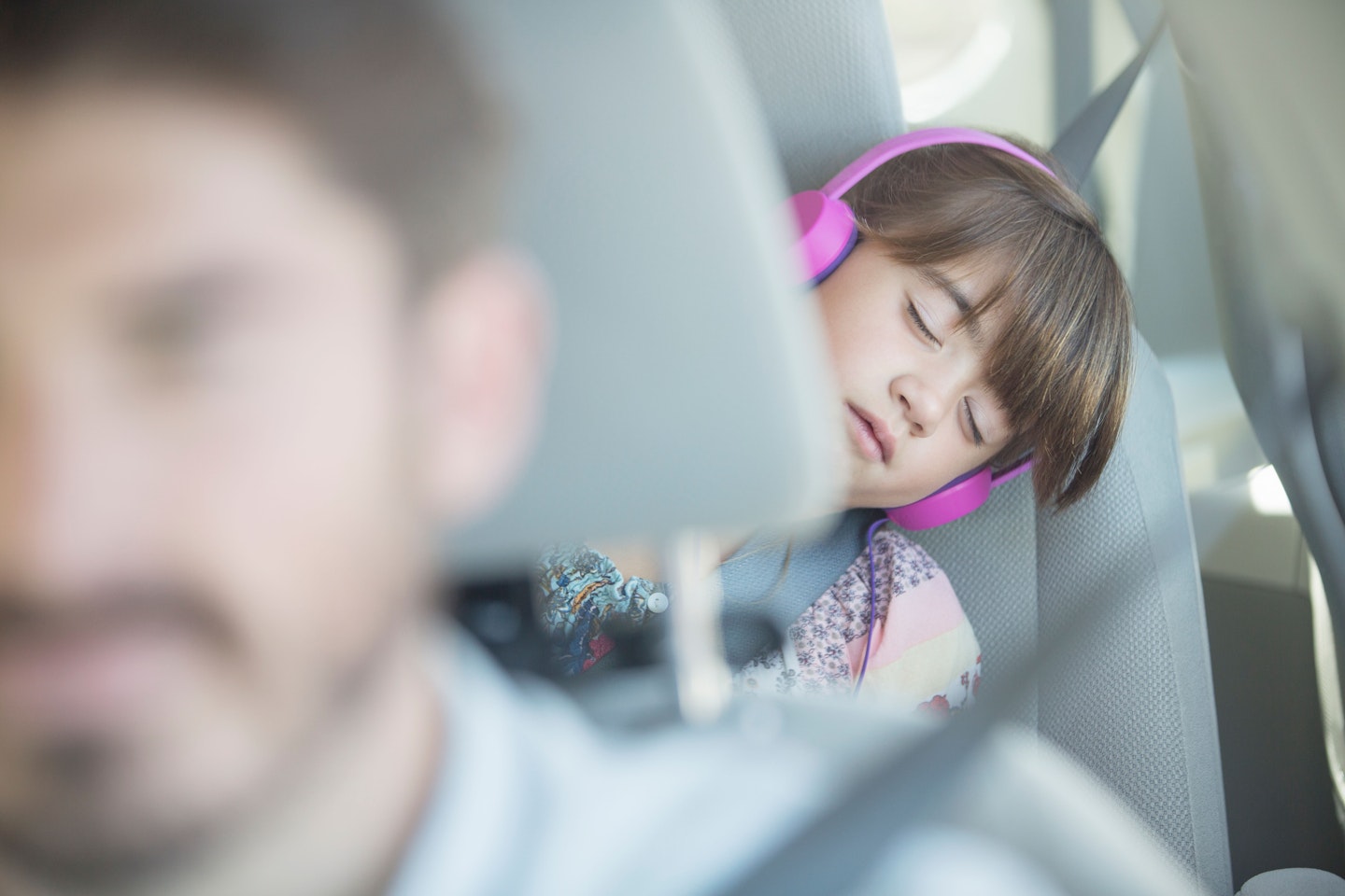 kid-asleep-car-journey