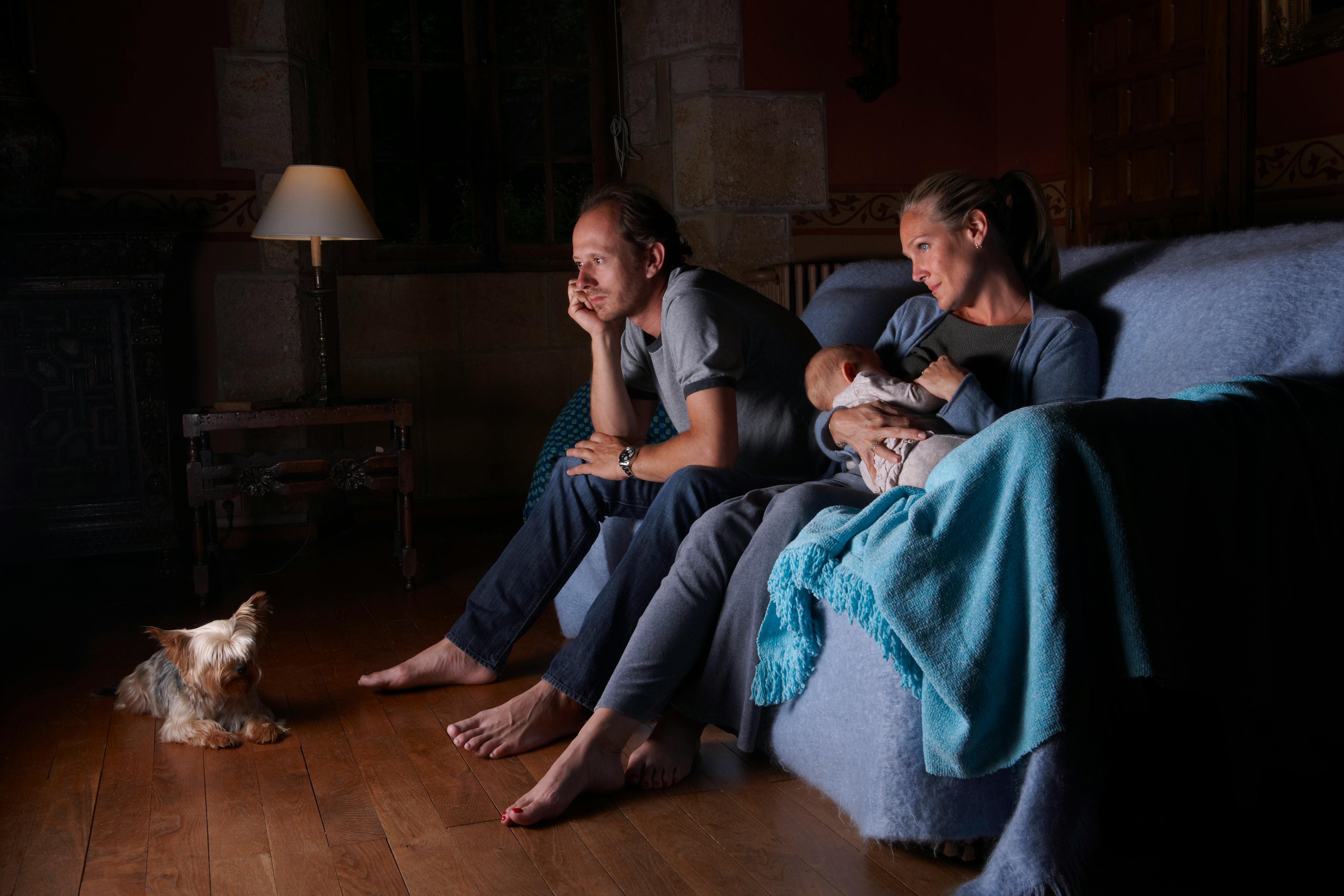 Survey find parents have just ONE HOUR to themselves a day