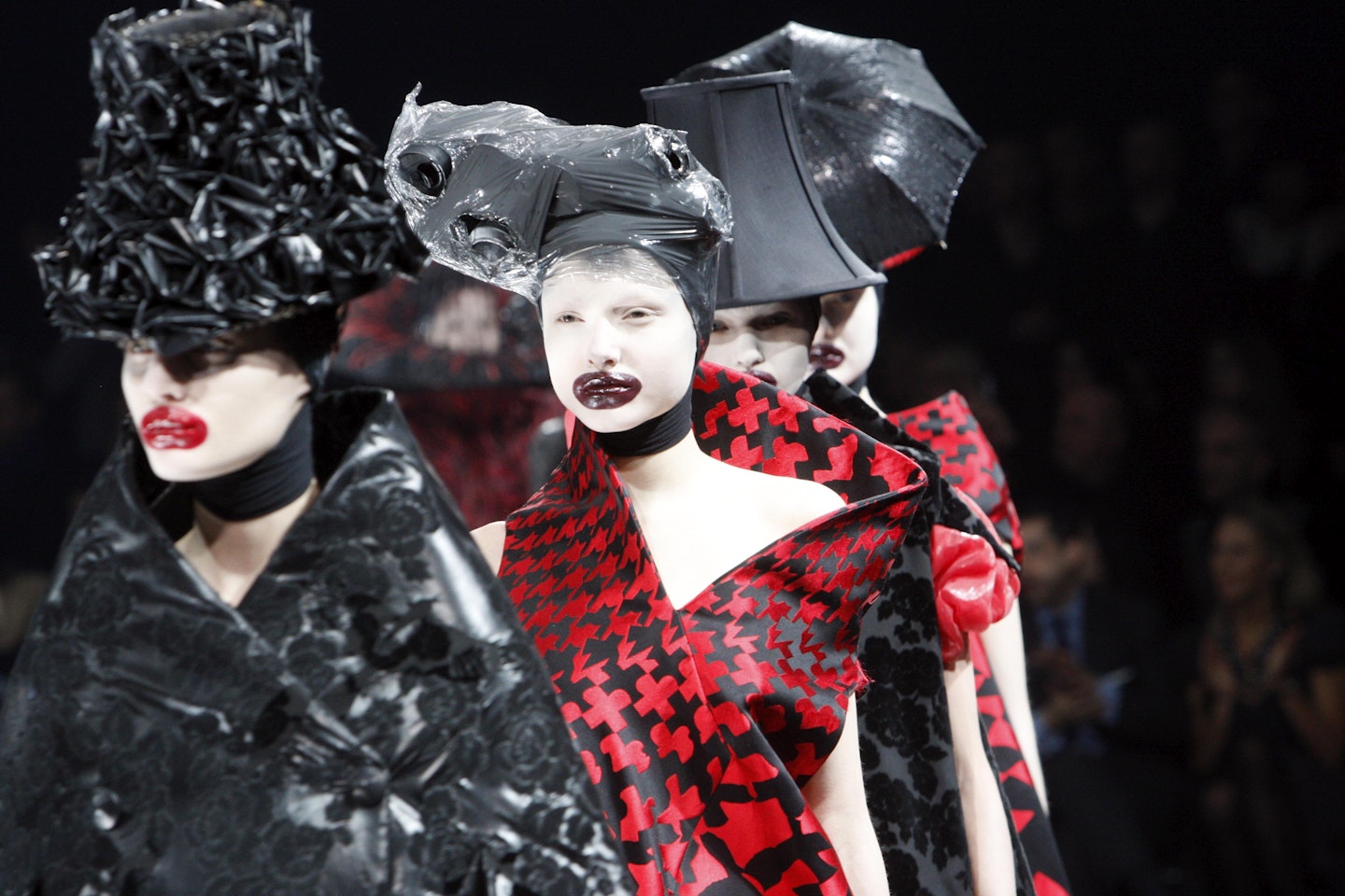 alexander mcqueen catwalk