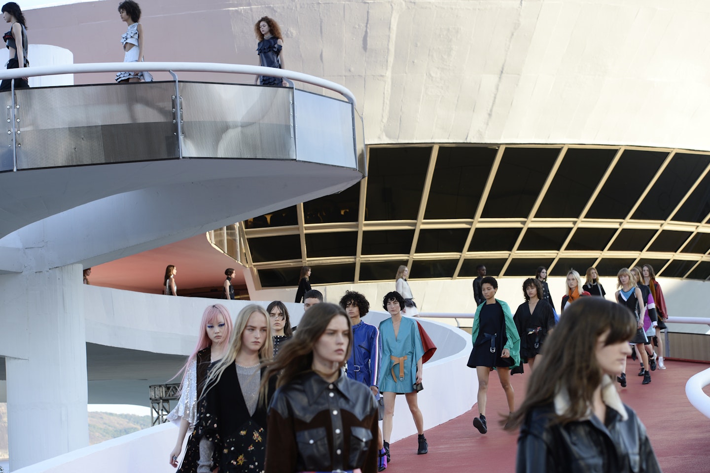 louis vuitton cruise fashion show