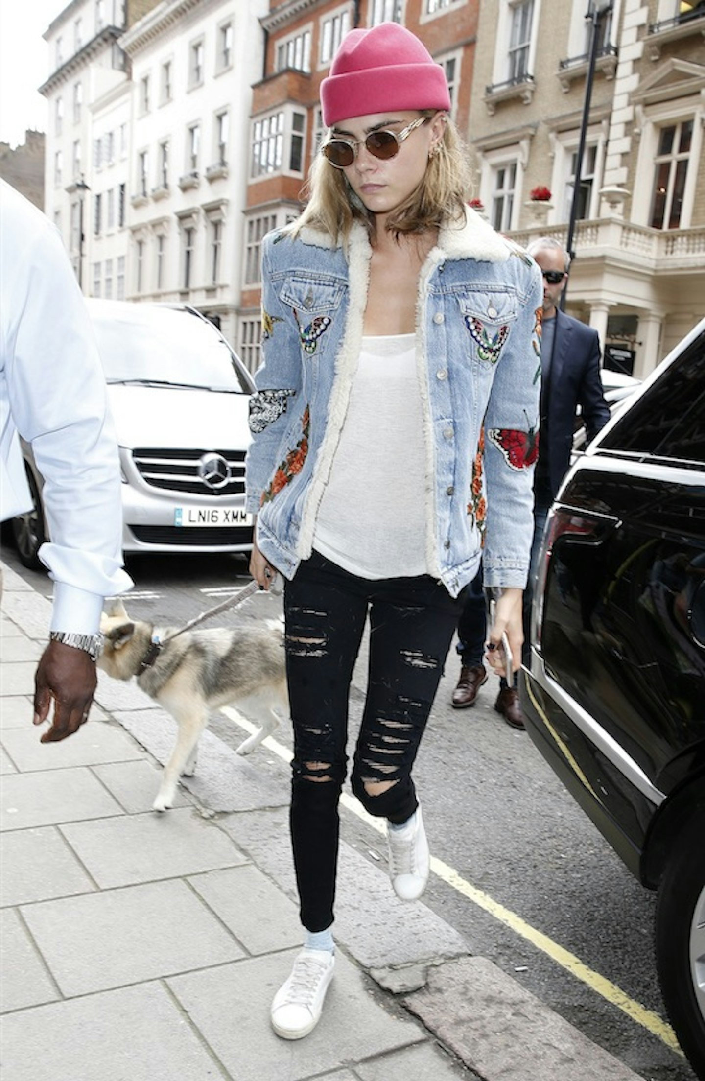 Cara Delevinge rocked her white trainers with some skinny jeans