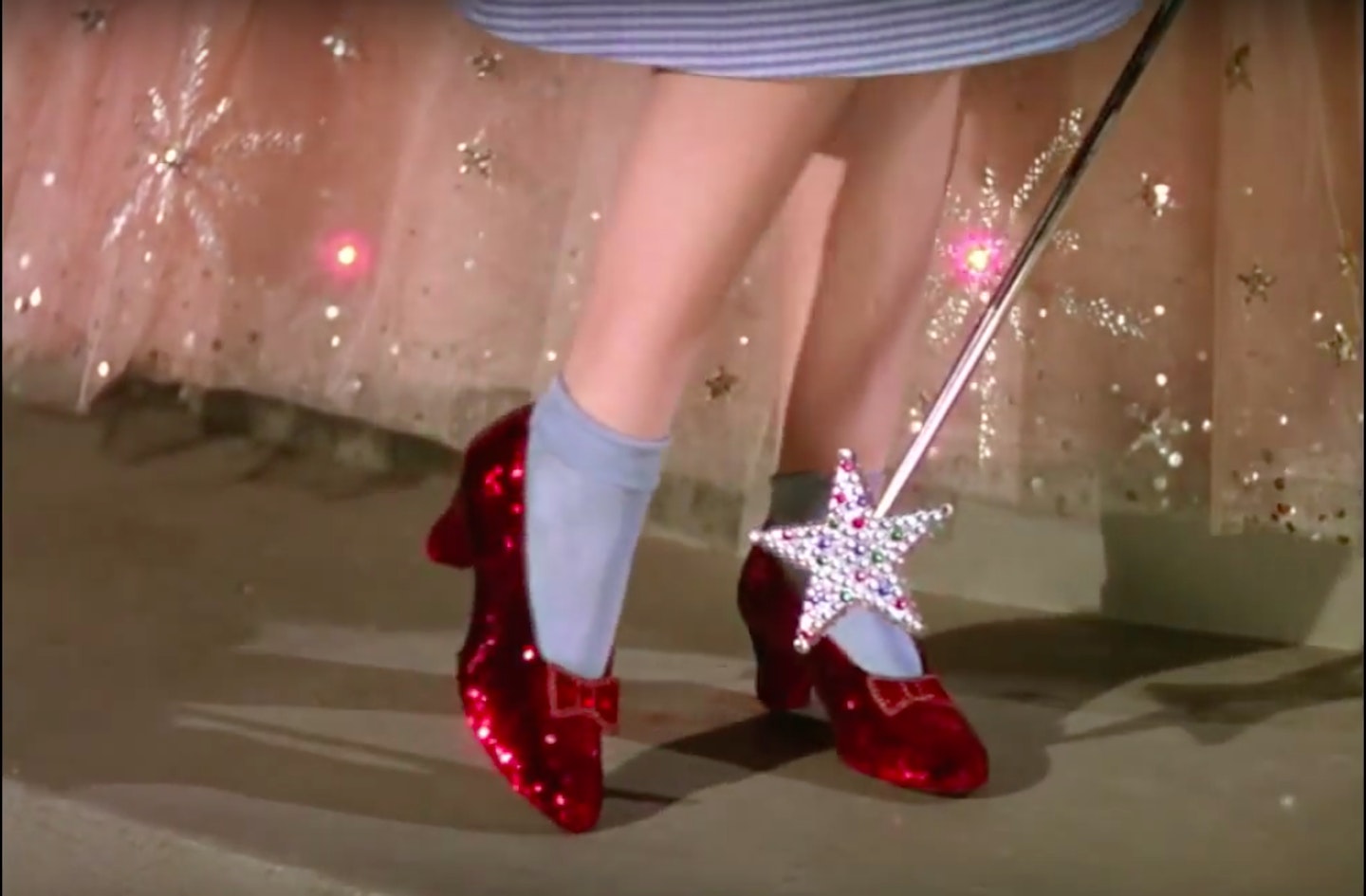 wizard-of-oz-red-shoes