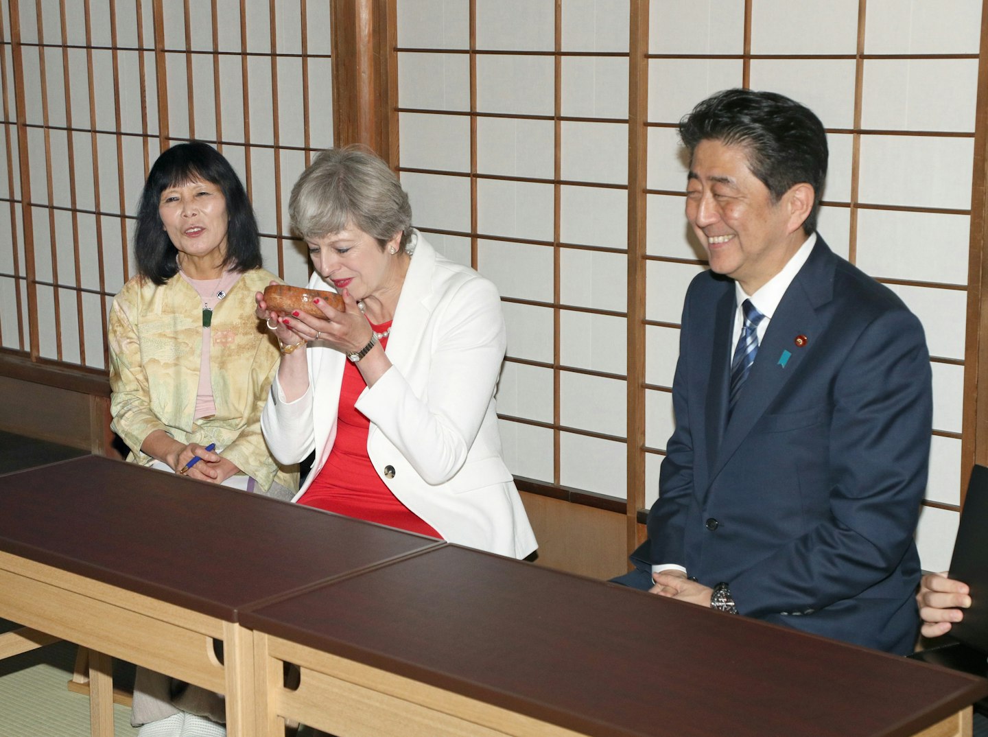 may-shinzo-abe-tea