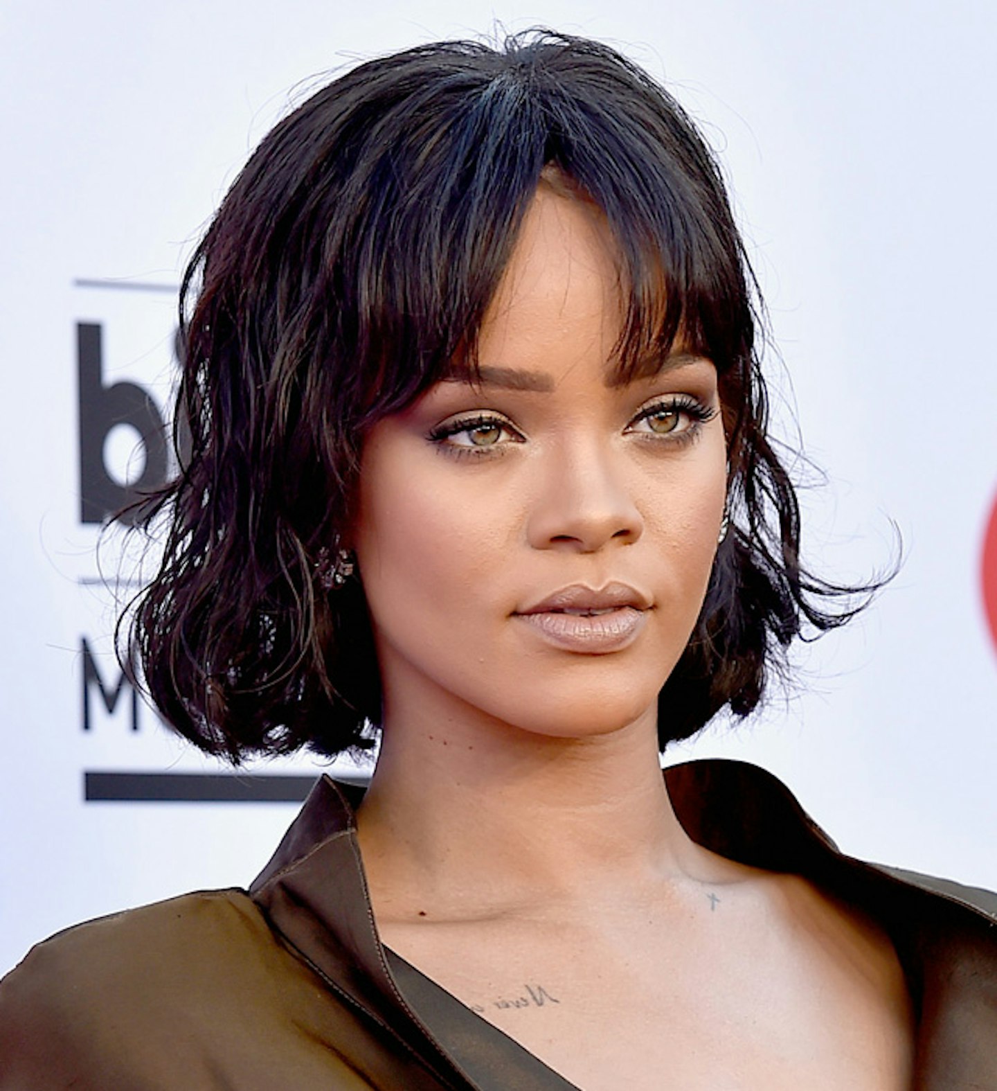 Rihanna bob