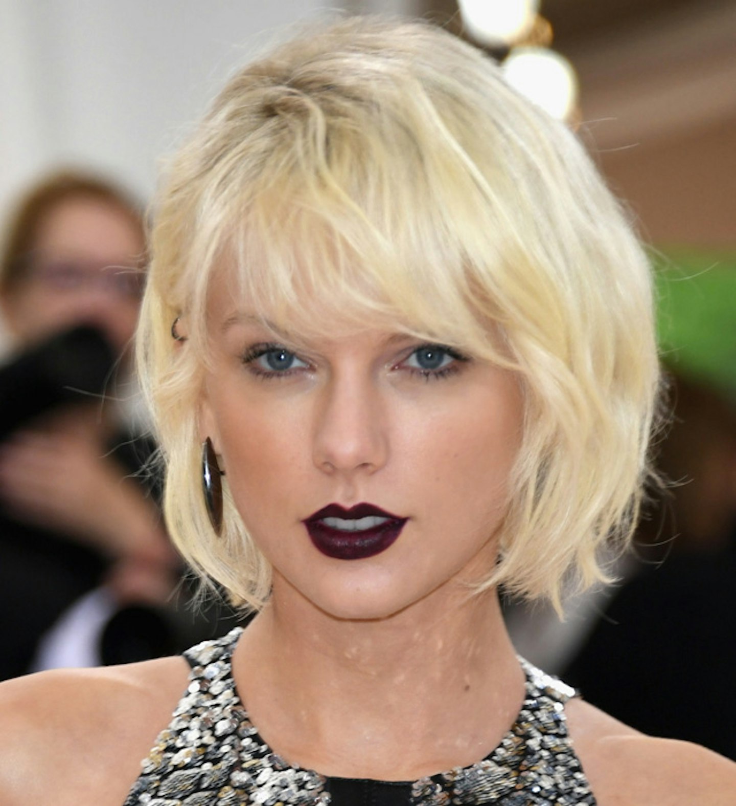 Taylor Swift bob