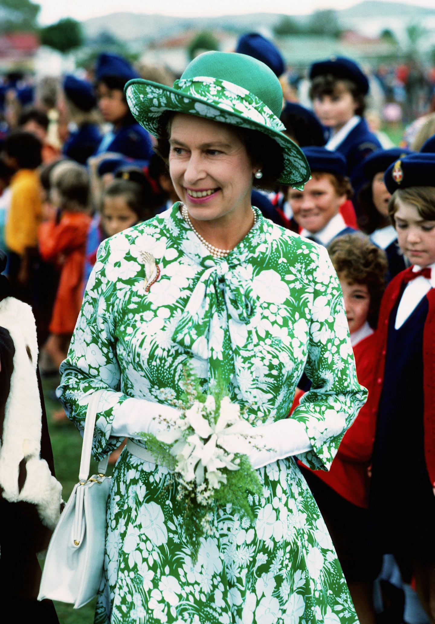 queen-green-floral