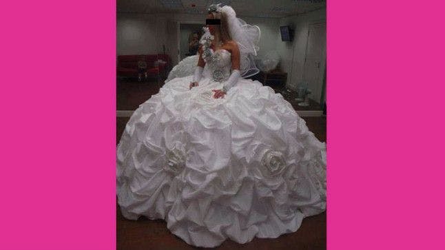 20 Horrible Wedding Dresses