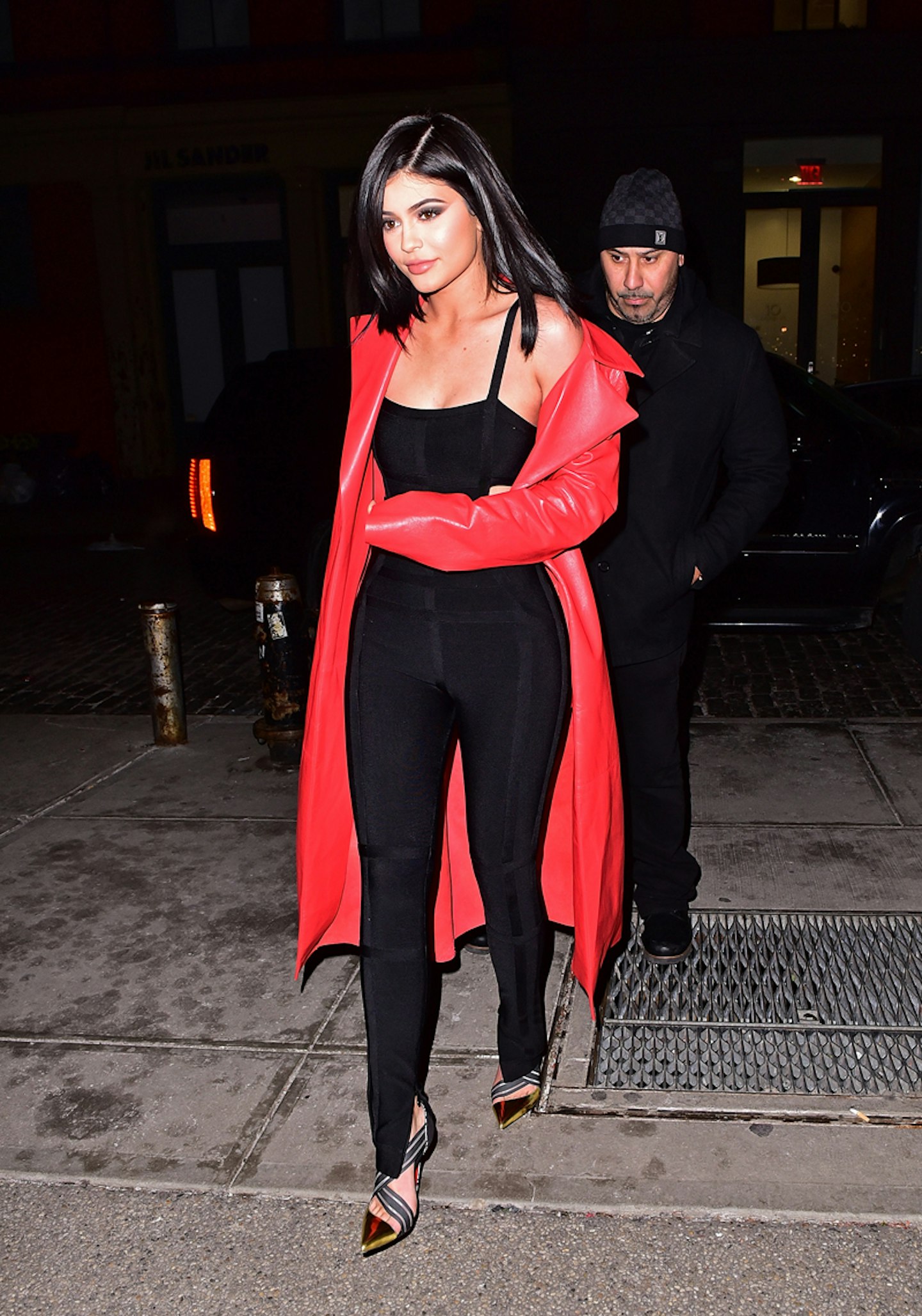 kylie jenner style fashion outfit profile kim kardashian