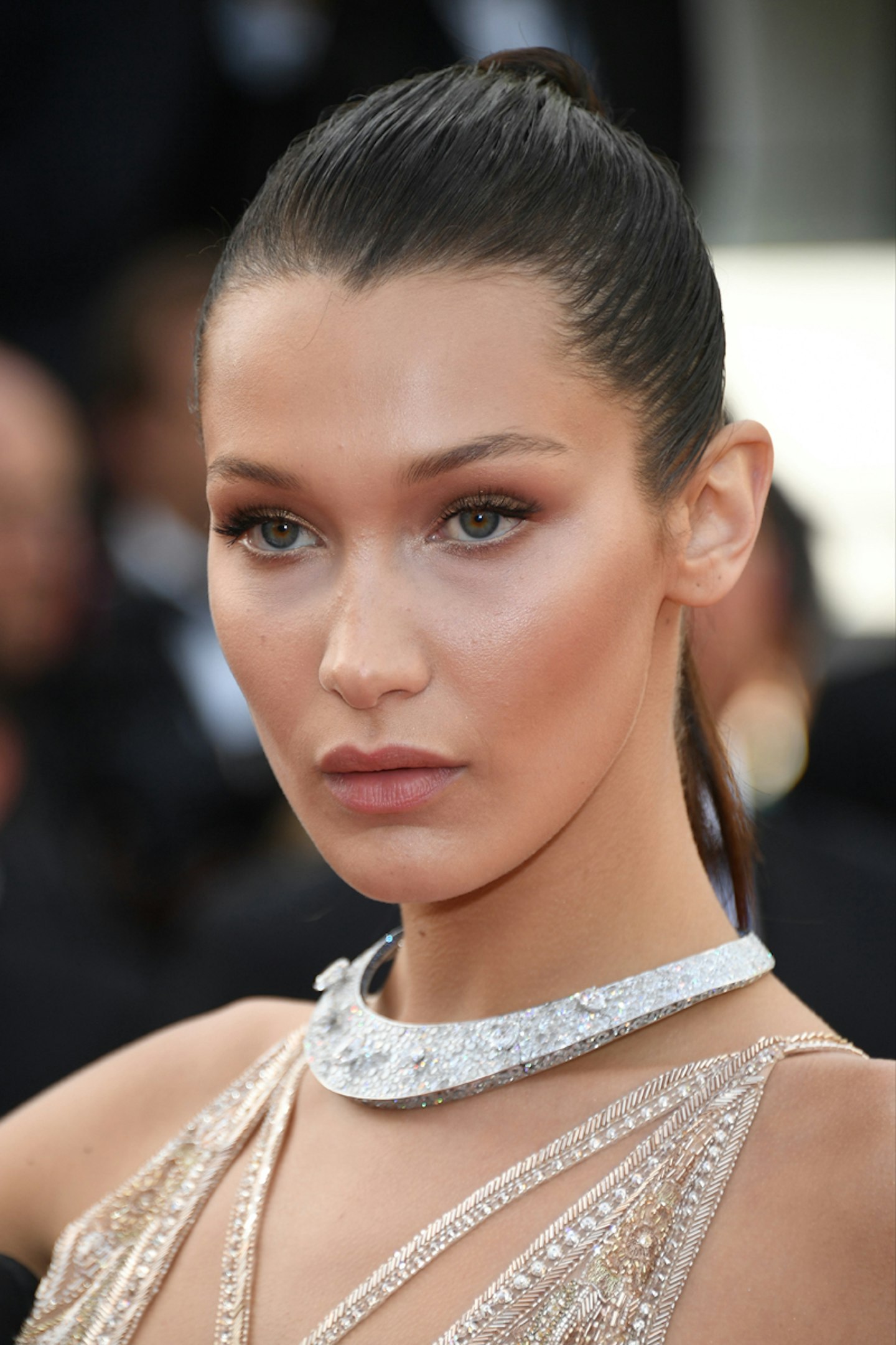 bella hadid beauty hair make up dior best looks gallery model gigi hadid the weeknd model