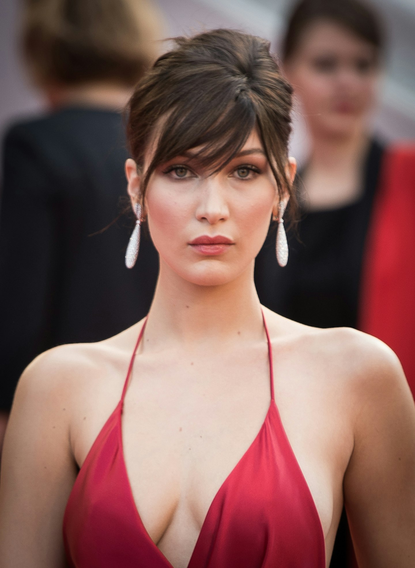 bella hadid beauty hair make up dior best looks gallery model gigi hadid the weeknd model