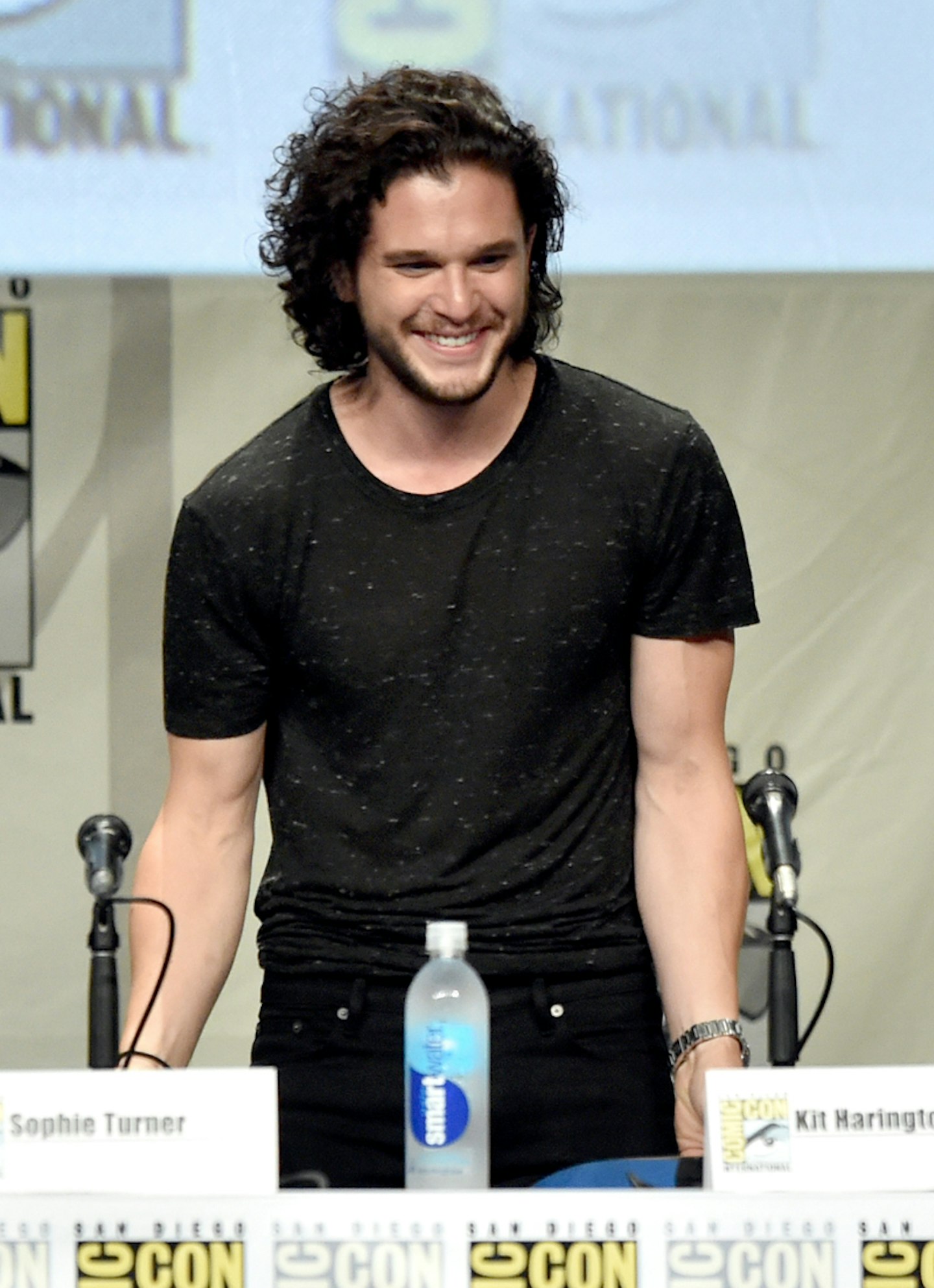 kit harington game of thrones jon snow hair curly curls perm man hot