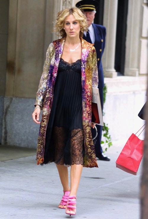 Sex & The City is 18! Style lessons we learned from Carrie Bradshaw | Style  | Heat