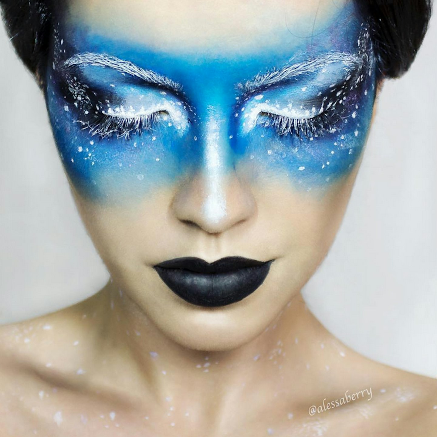 Summer beauty trend: galaxy freckles