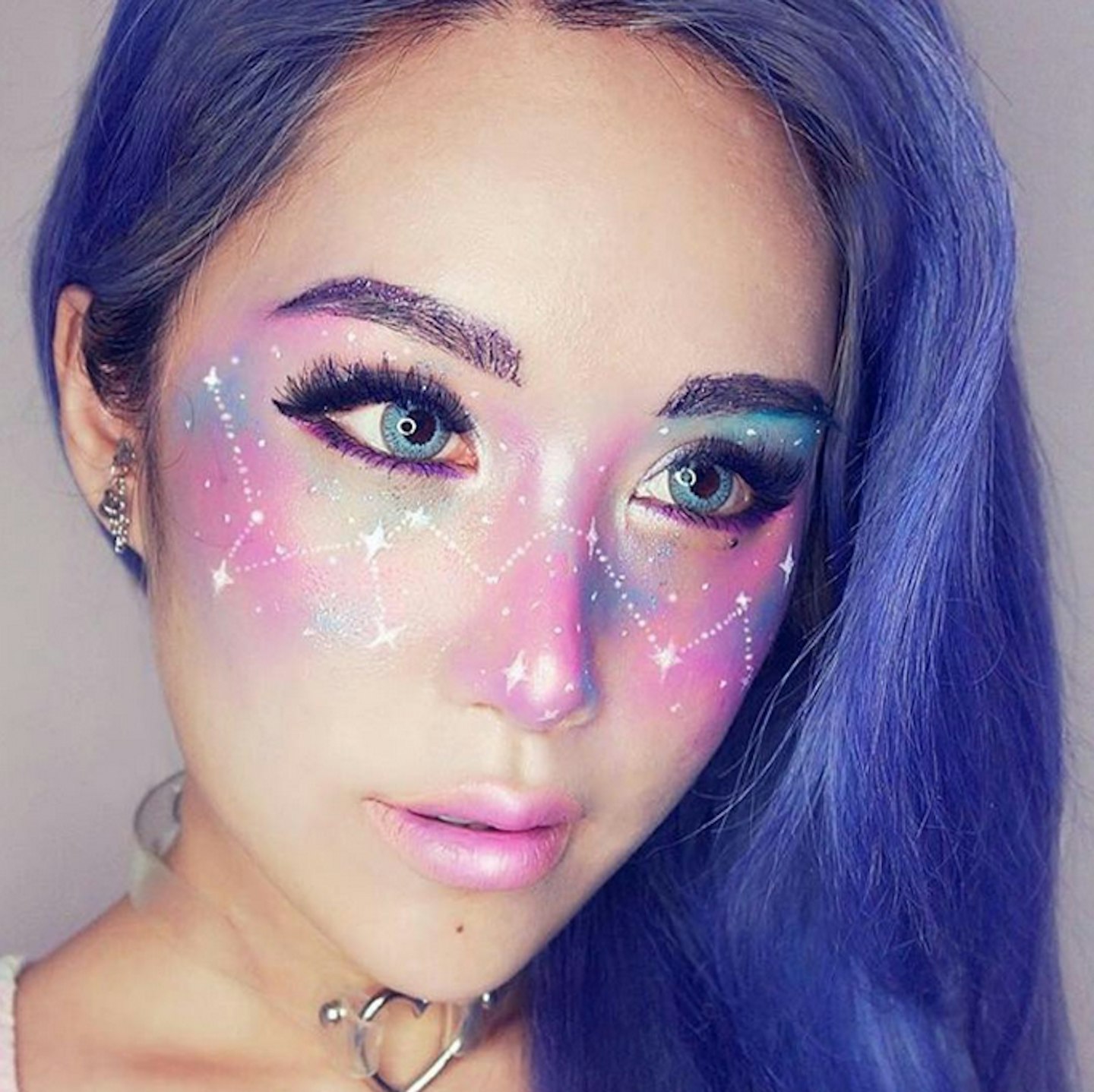 Summer beauty trend: galaxy freckles