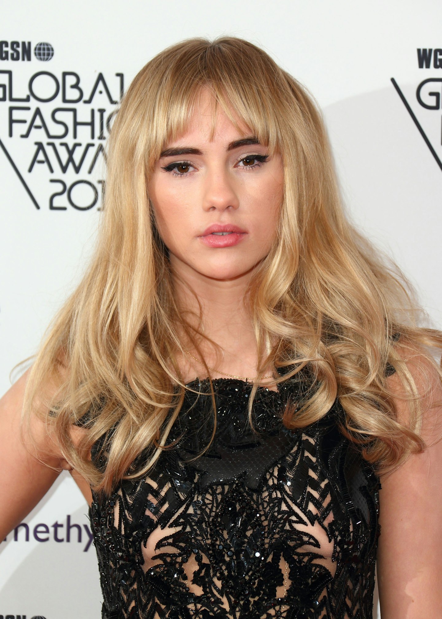 suki waterhouse long hair fringe bangs