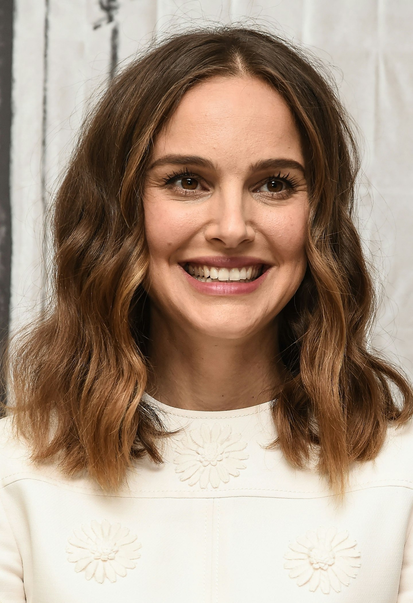 natalie portman hair balayage