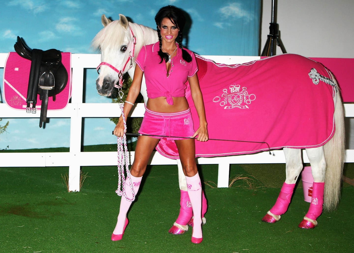 Katie Price outfit