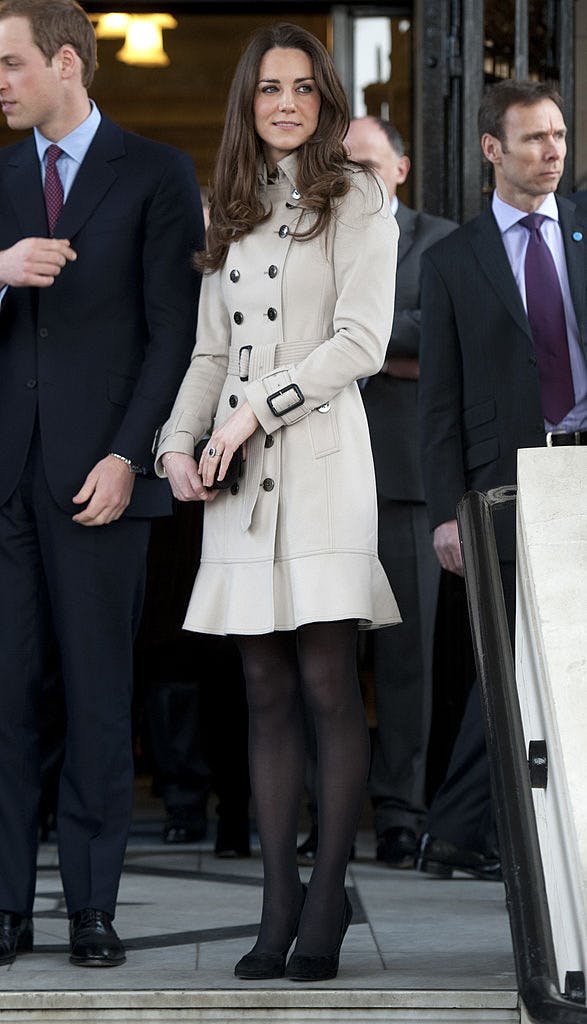 Kate middleton burberry trench on sale coat