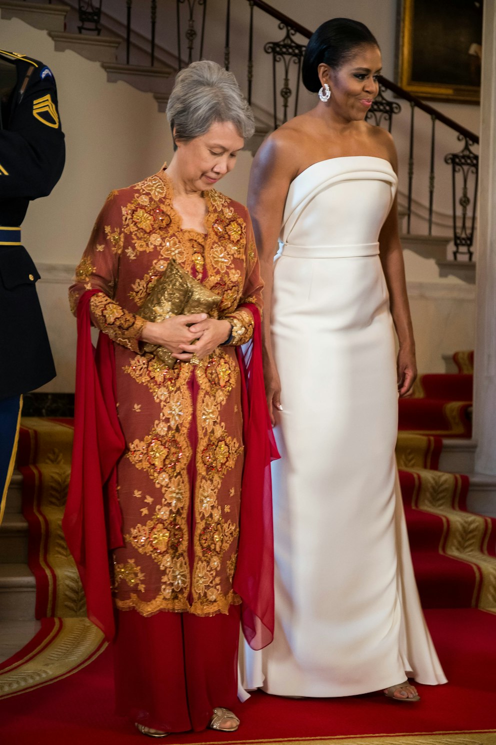 Michelle Obama Finally Reveals What Melania Trump Gave Her In The ...