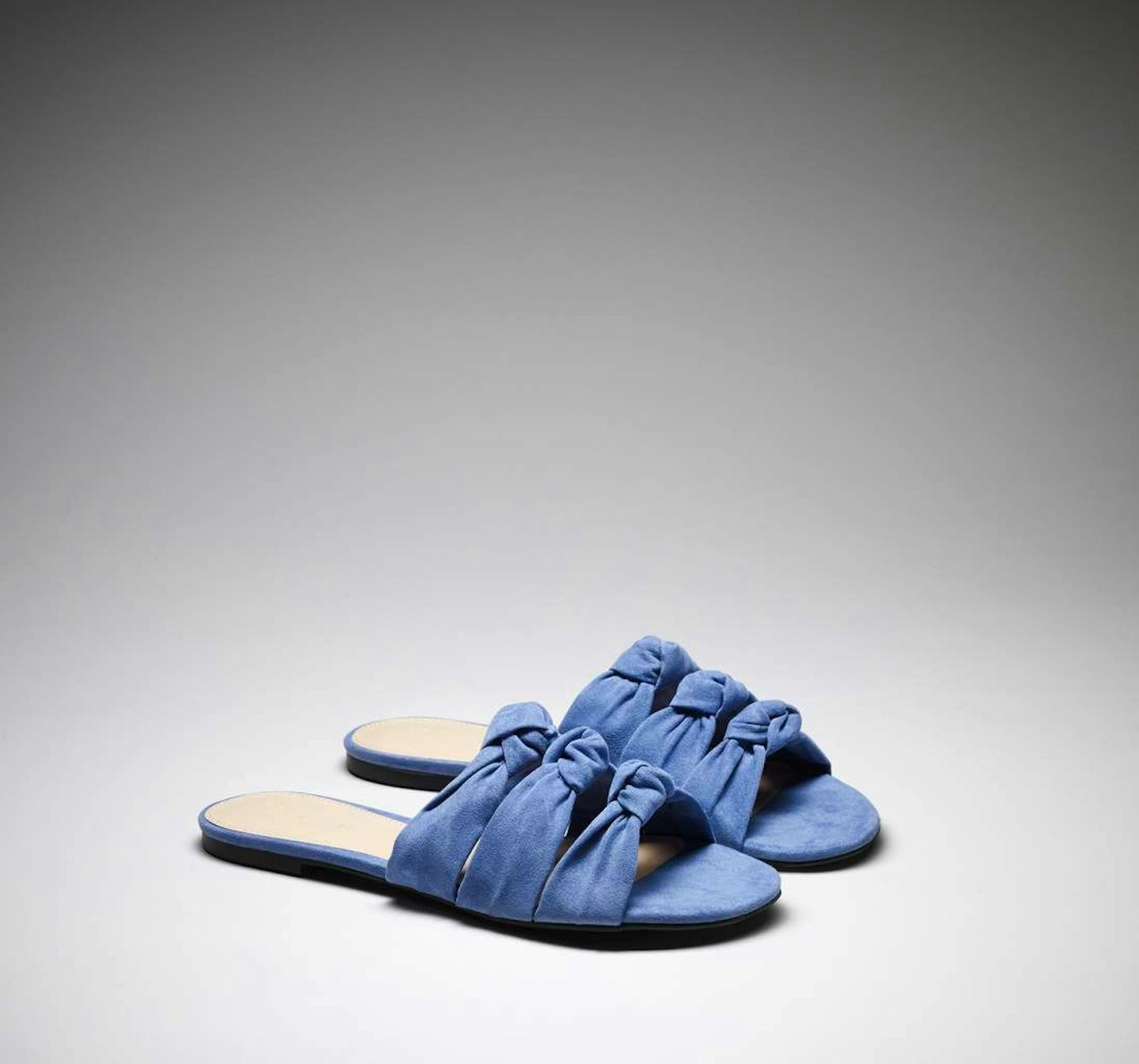 blue-sandals-fashion-summer