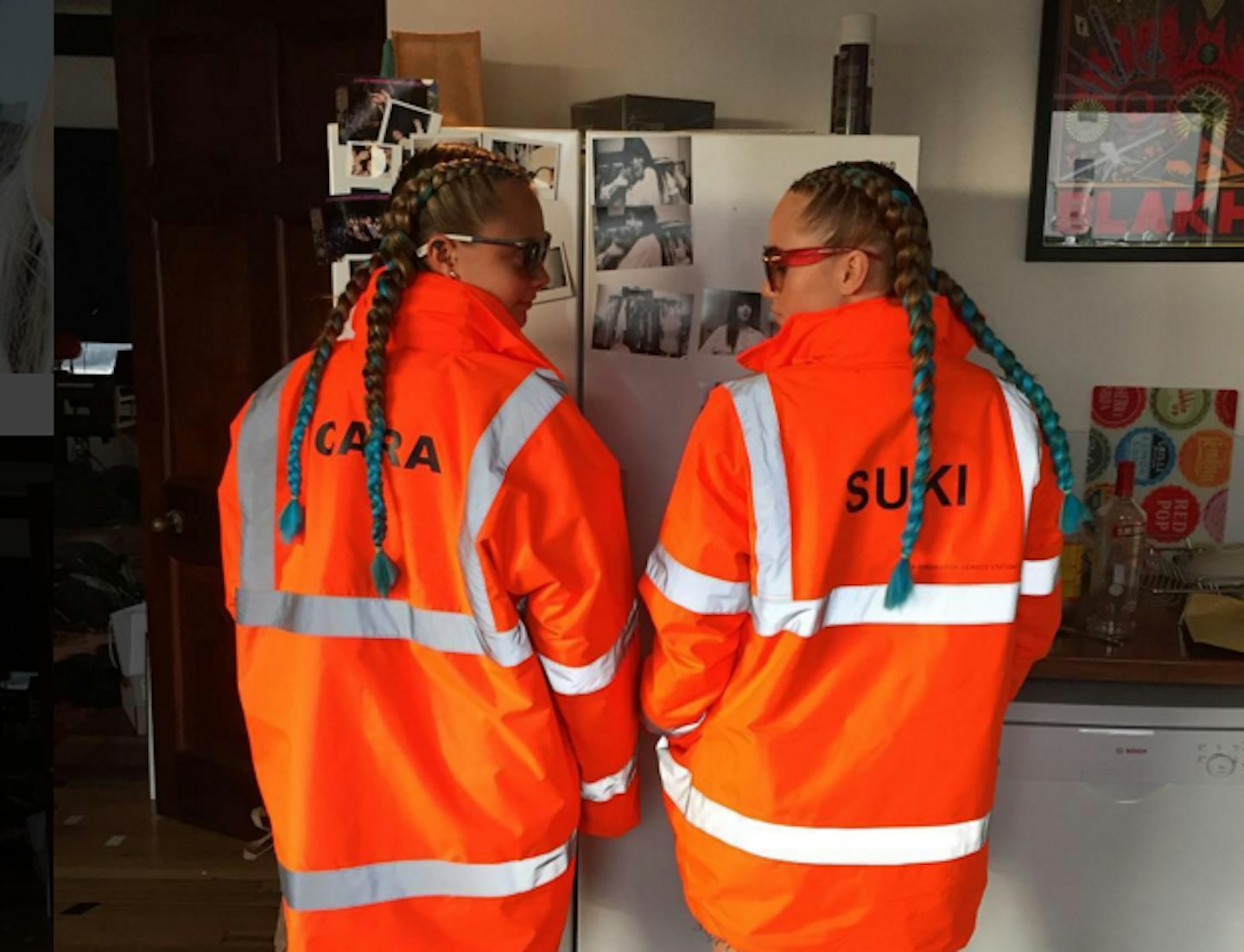 cara delevingne suki waterhouse glastonbury