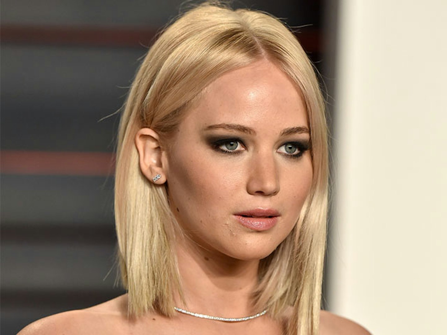 jennifer lawrence hair blonde dye shade white peroxide new x men