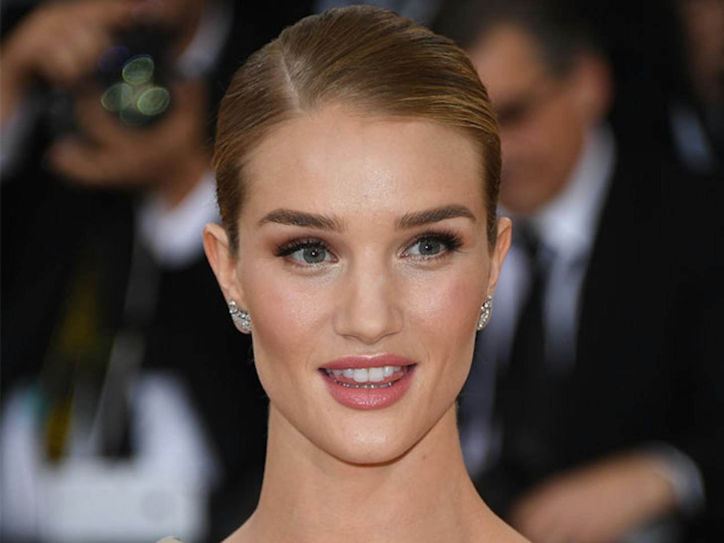 rosie huntington-whiteley hair met gala how to tutorial