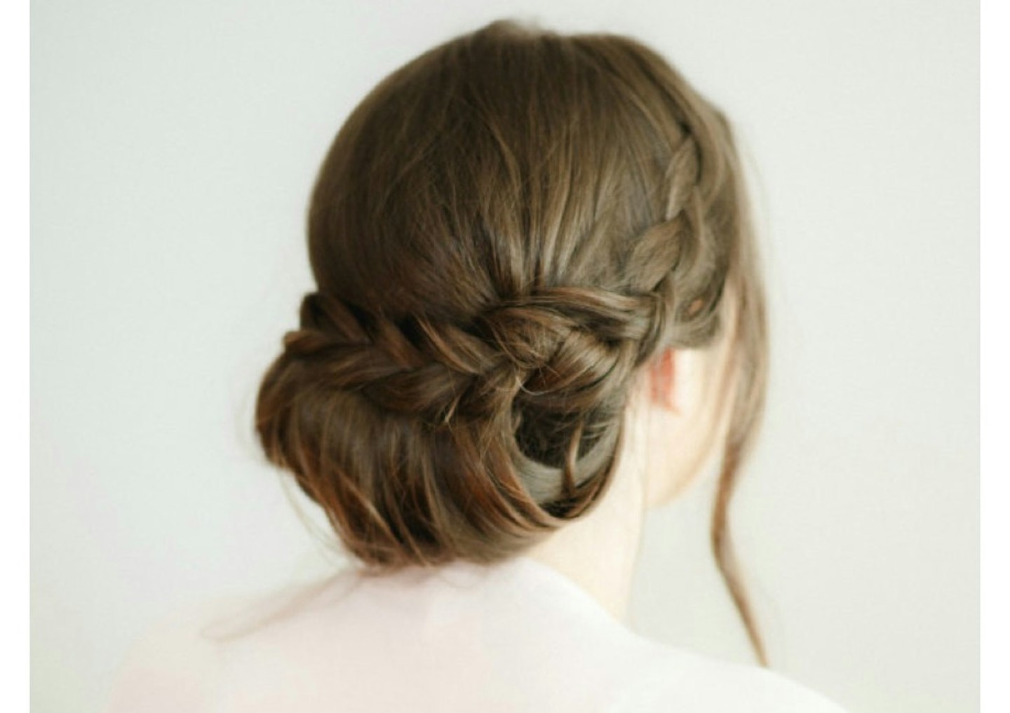 Style-Me-Pretty-braided-bun-grazia-pinterest-tutorial 