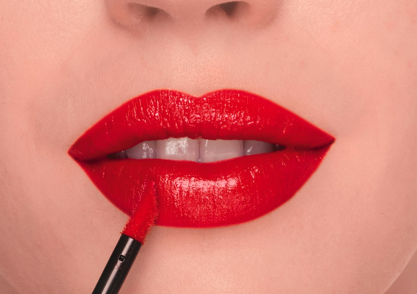 Bourjois Rogue Laque lipstick