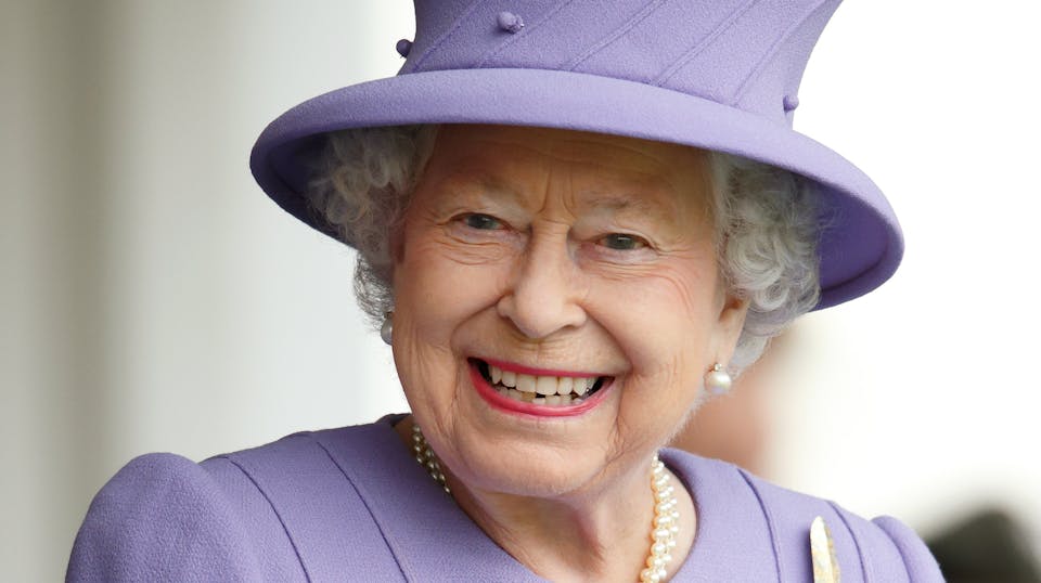 Queen Elizabeth's Signature Nail Polish Colors - wide 7