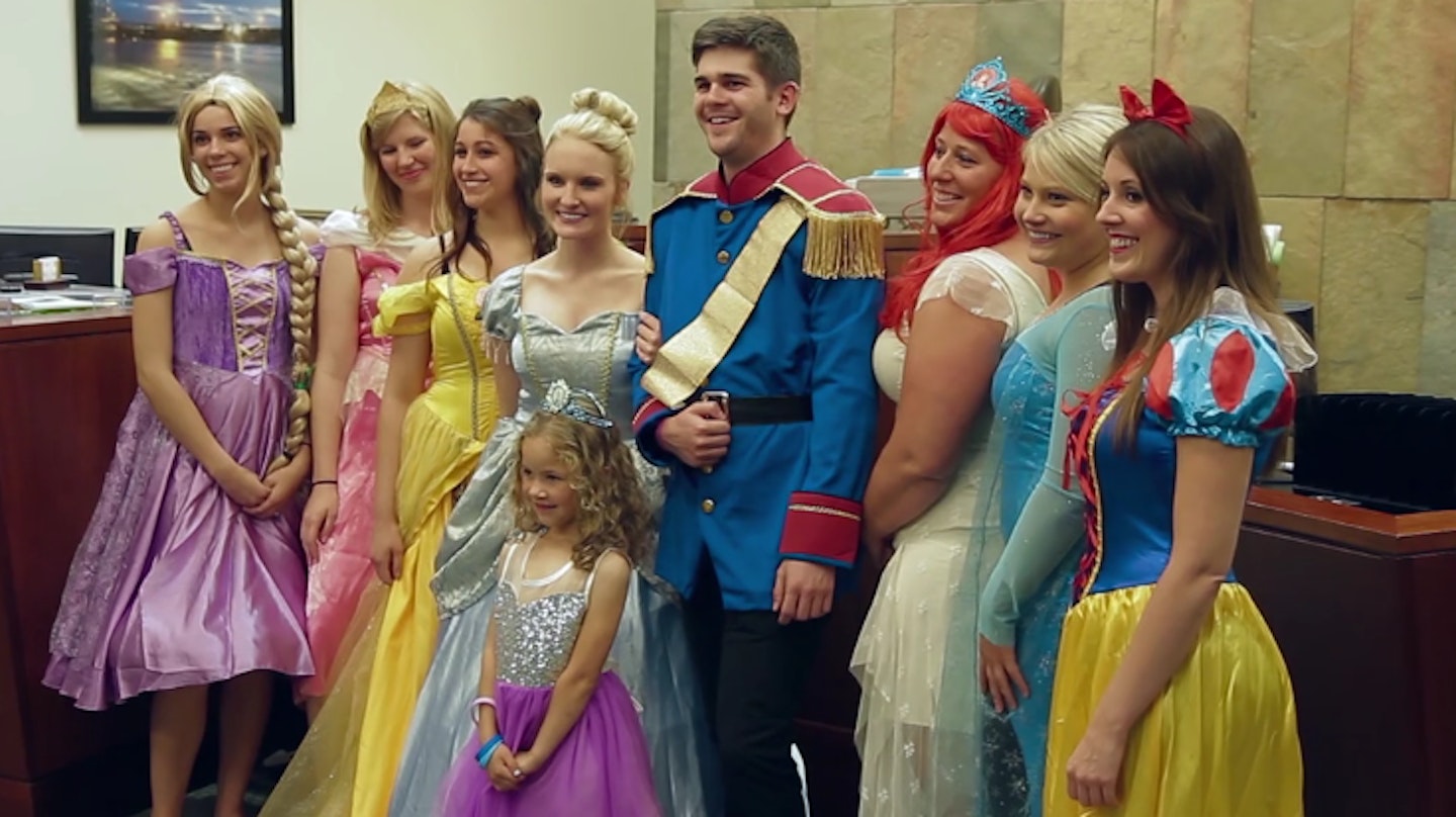 Little girl gets disney princesses at her adoption hearing