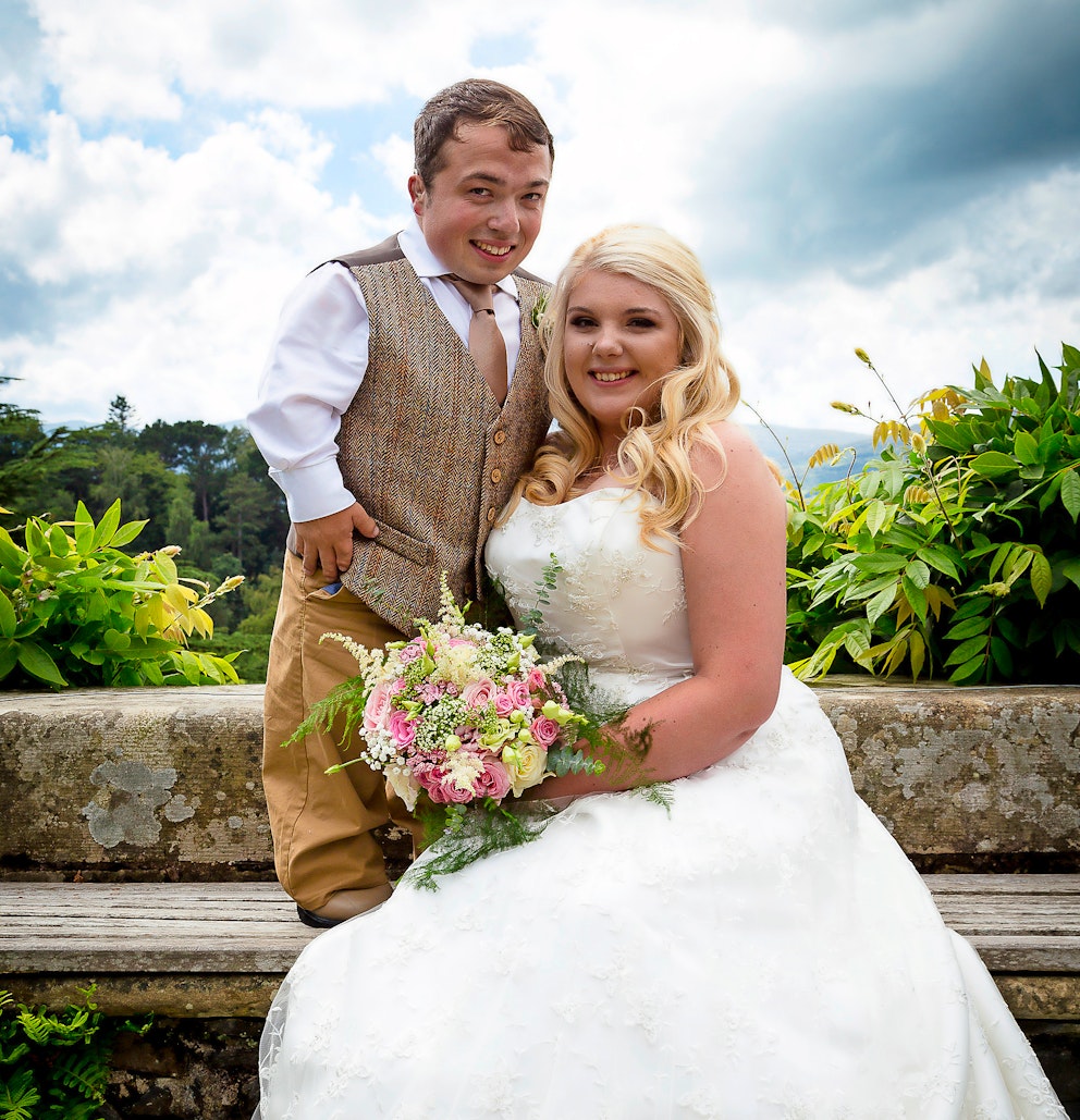 ‘I've dated 6ft hunks - now I've found love with my dwarf hubby' - Closer