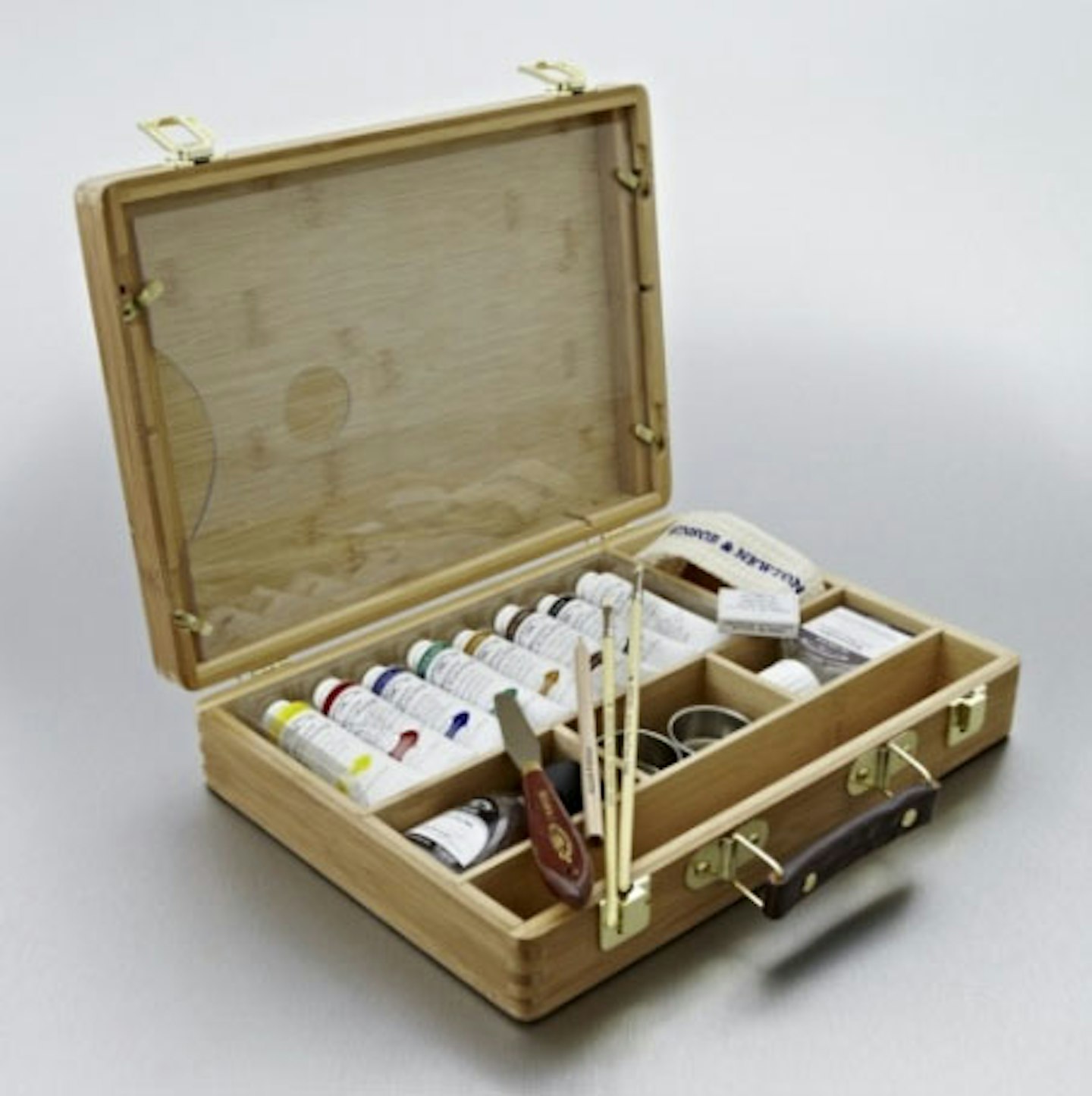 winter and newton oil paint wooden box