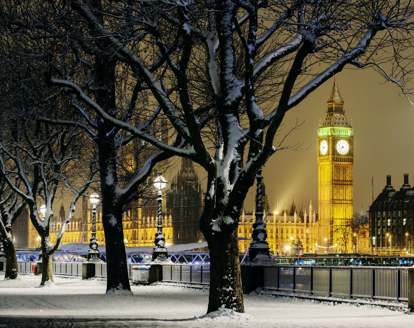 Snow in London