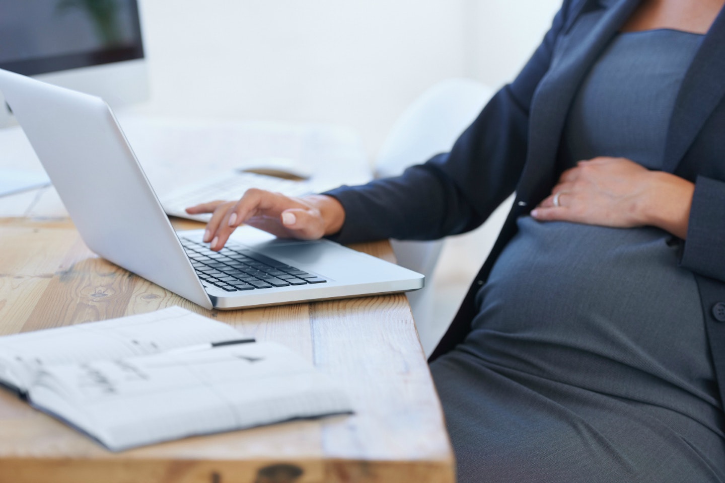 pregnant-maternity-discrimination-workplace