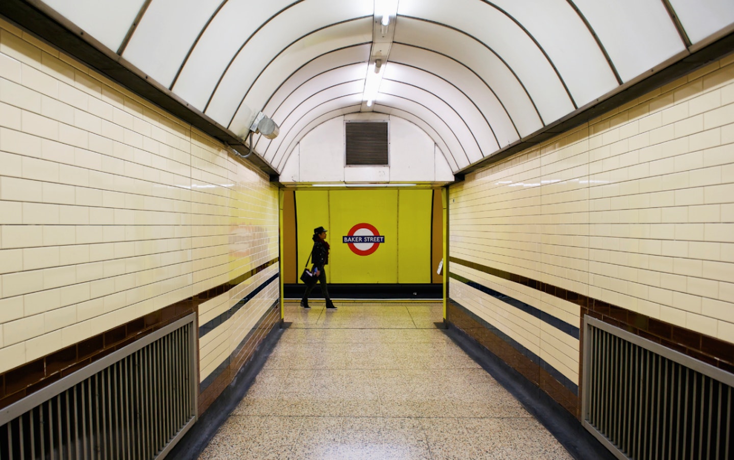 woman-alone-tube