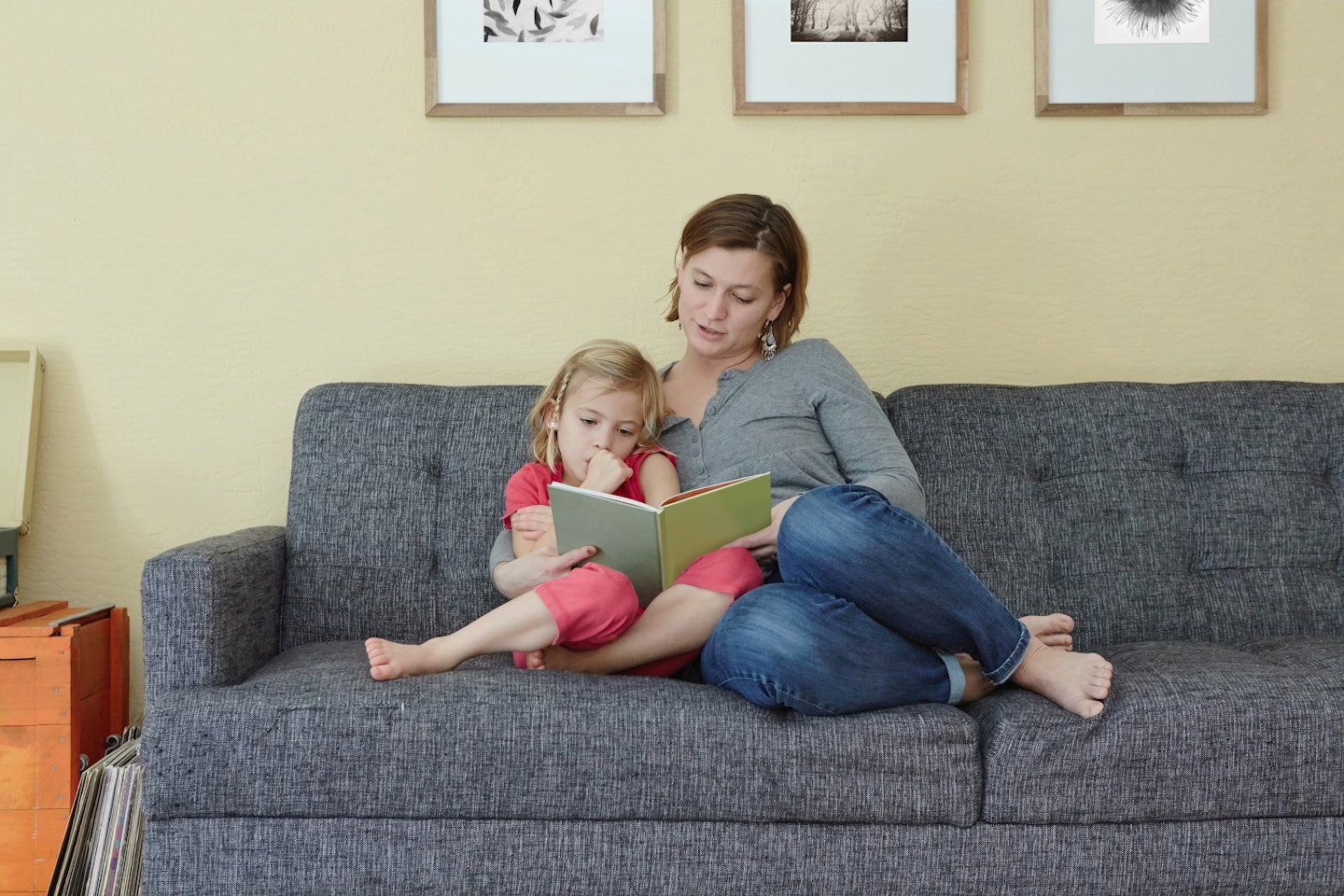 one child, parenthood, motherhood