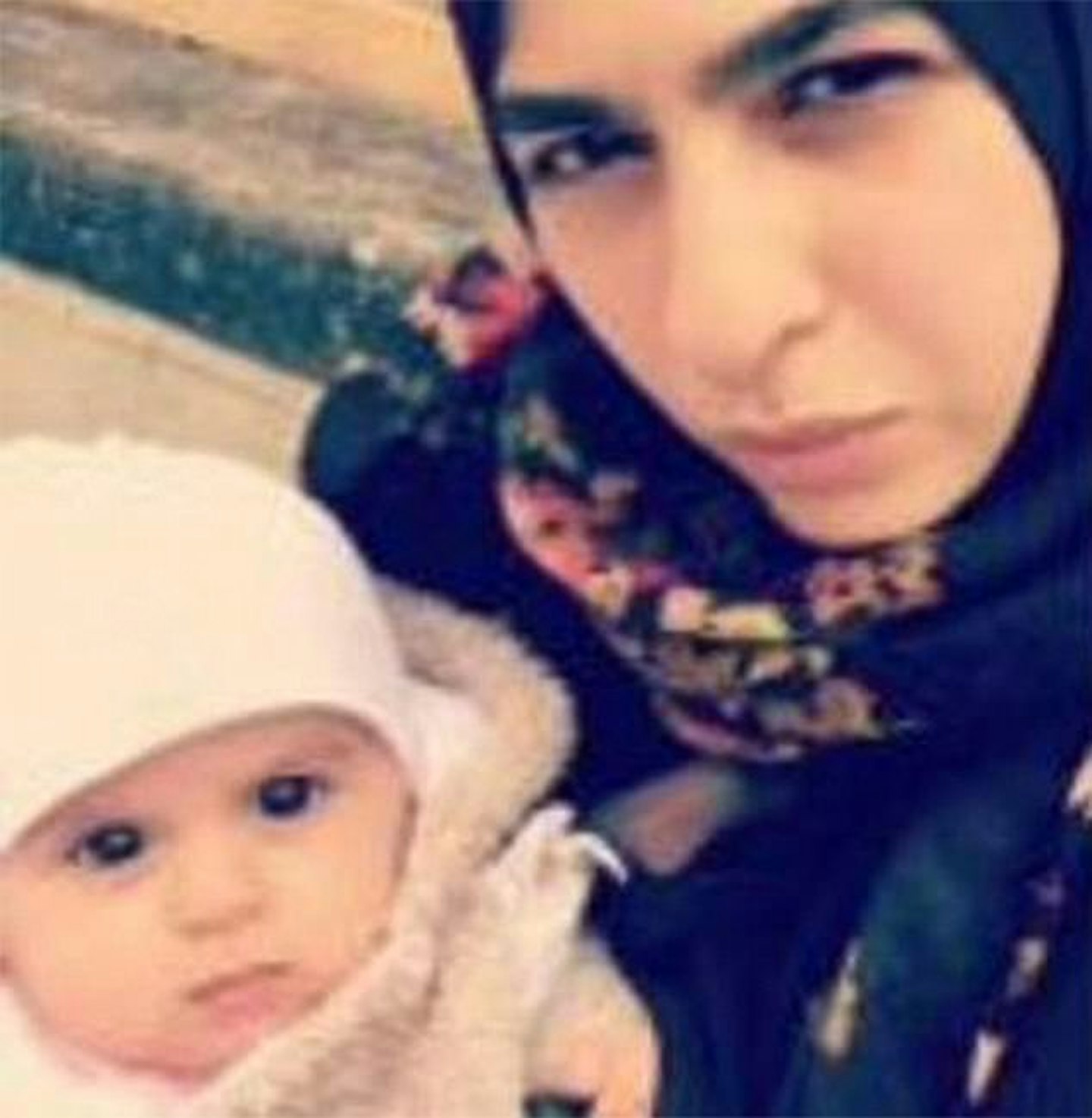 mother-farah-hamdan-grenfell-tower-dead-stairwell-baby-leena-belkadi