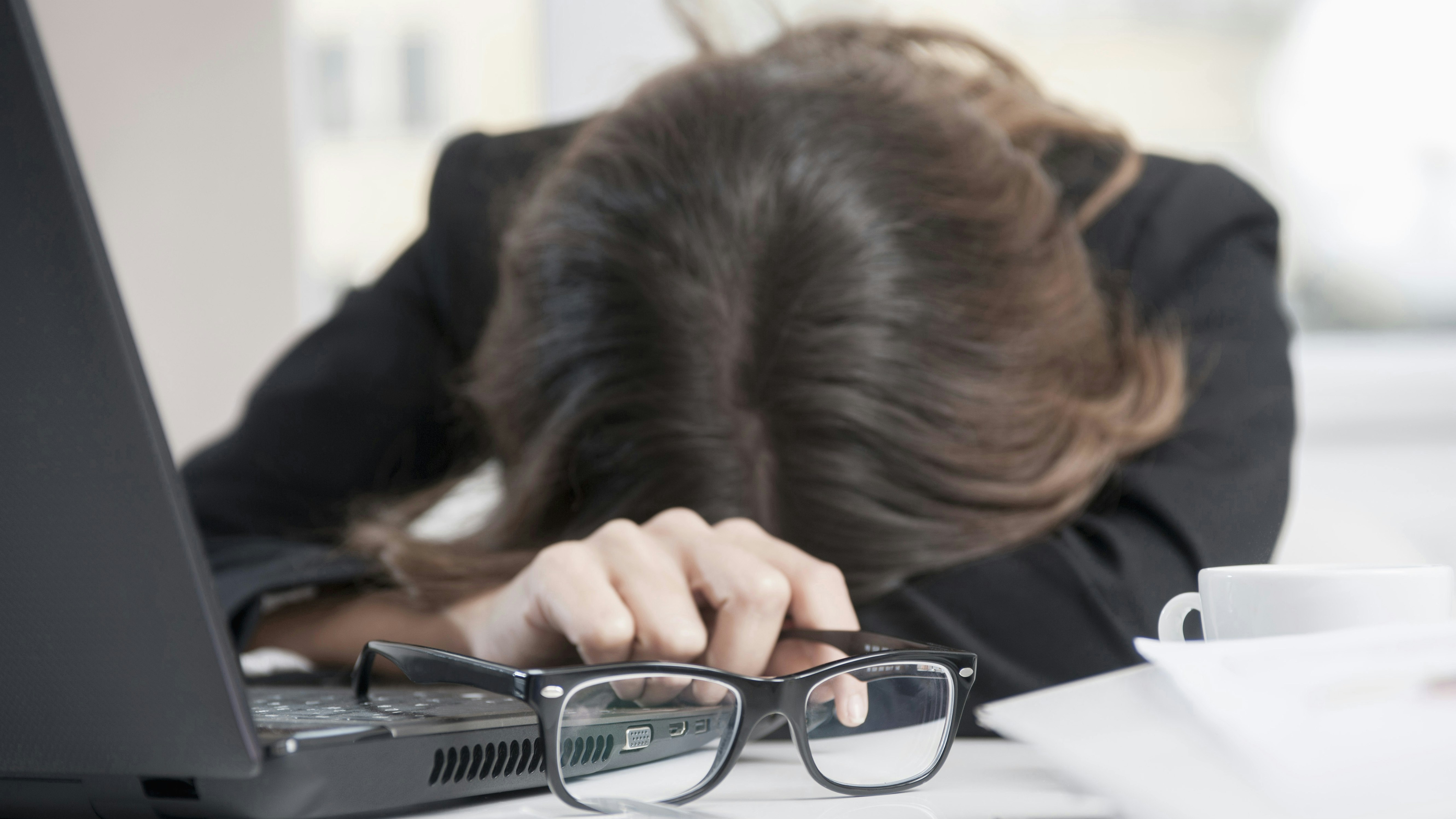 Hating A Task Study Finds 35 Is The Age Most People Start Hating Their Job - Grazia