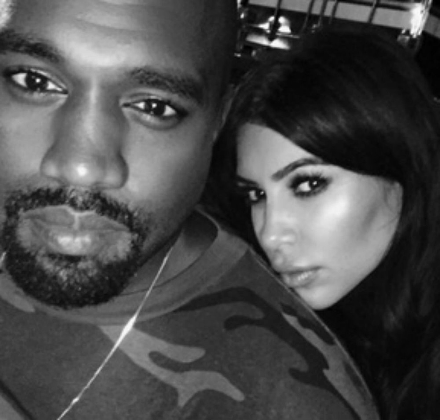 kim-kardashian-kanye-west-selfie