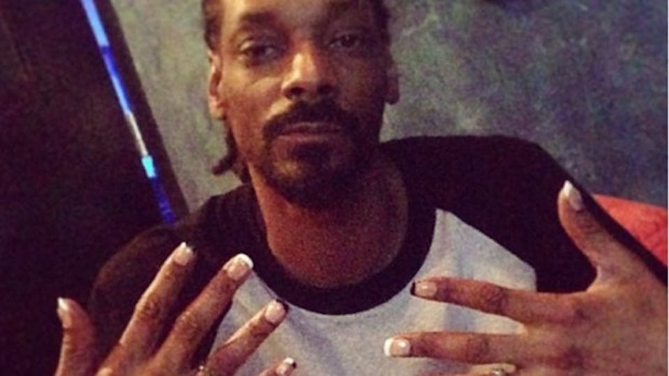 1. Snoop Dogg Inspired Nail Art - wide 2