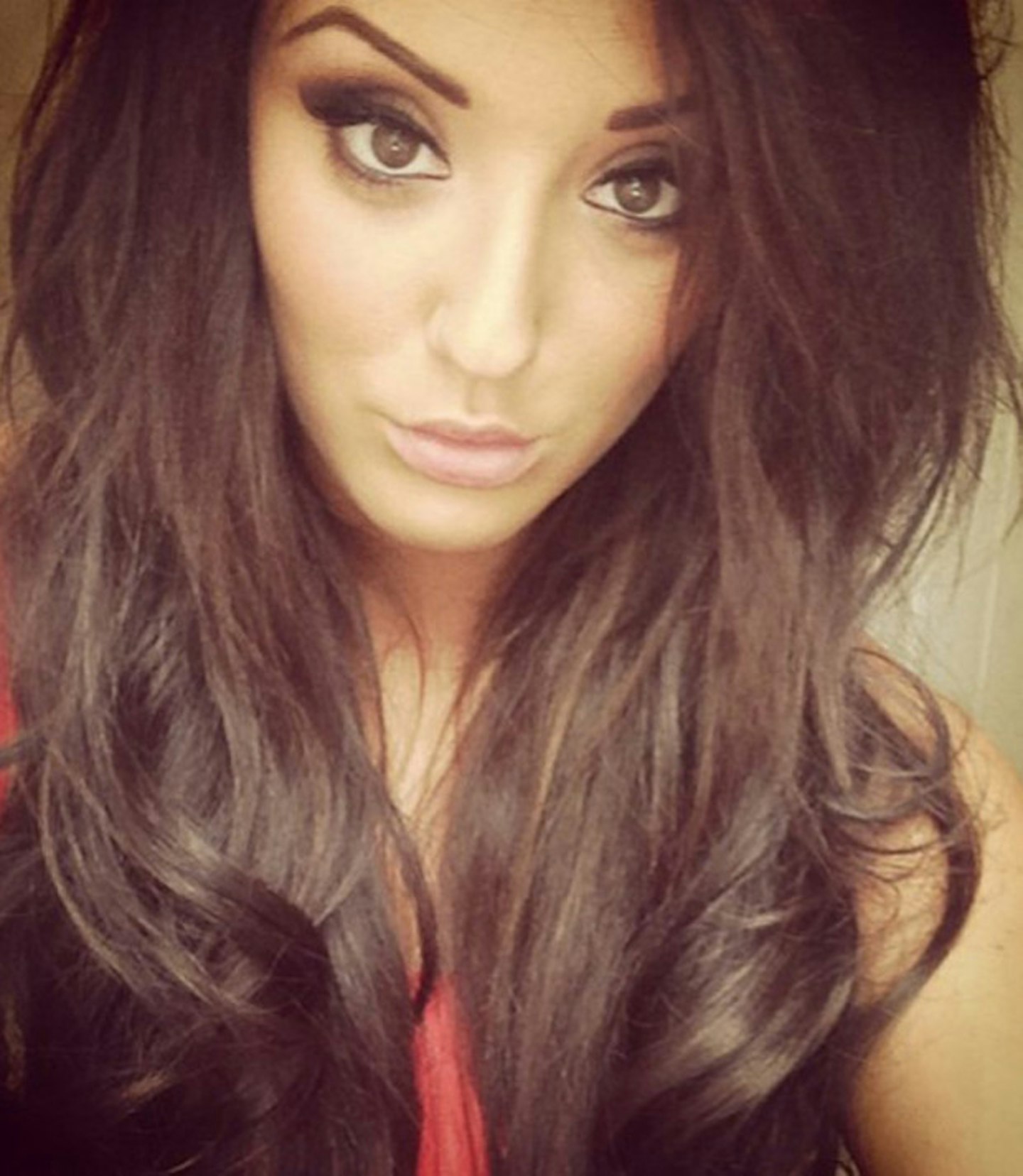 charlotte-crosby-extensions-selfie-picture