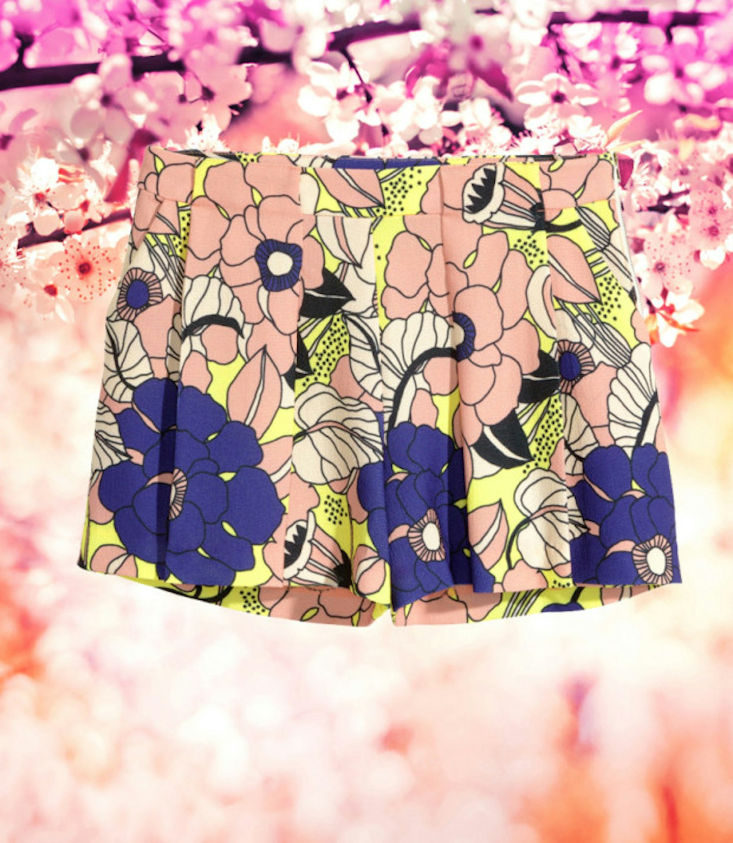 spring-buys-hm-retro-floral-shorts